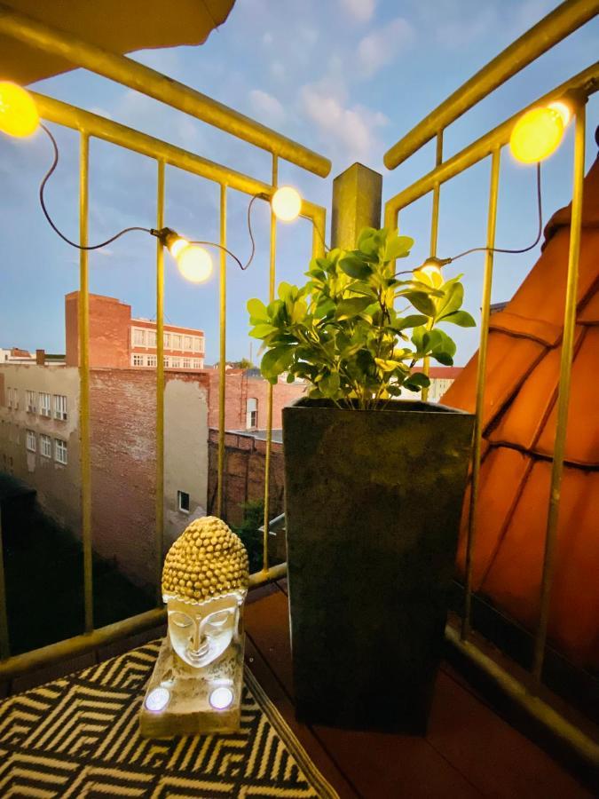 Home Cinema - Balcony - Wi-Fi & Streams Magdeburg Eksteriør bilde