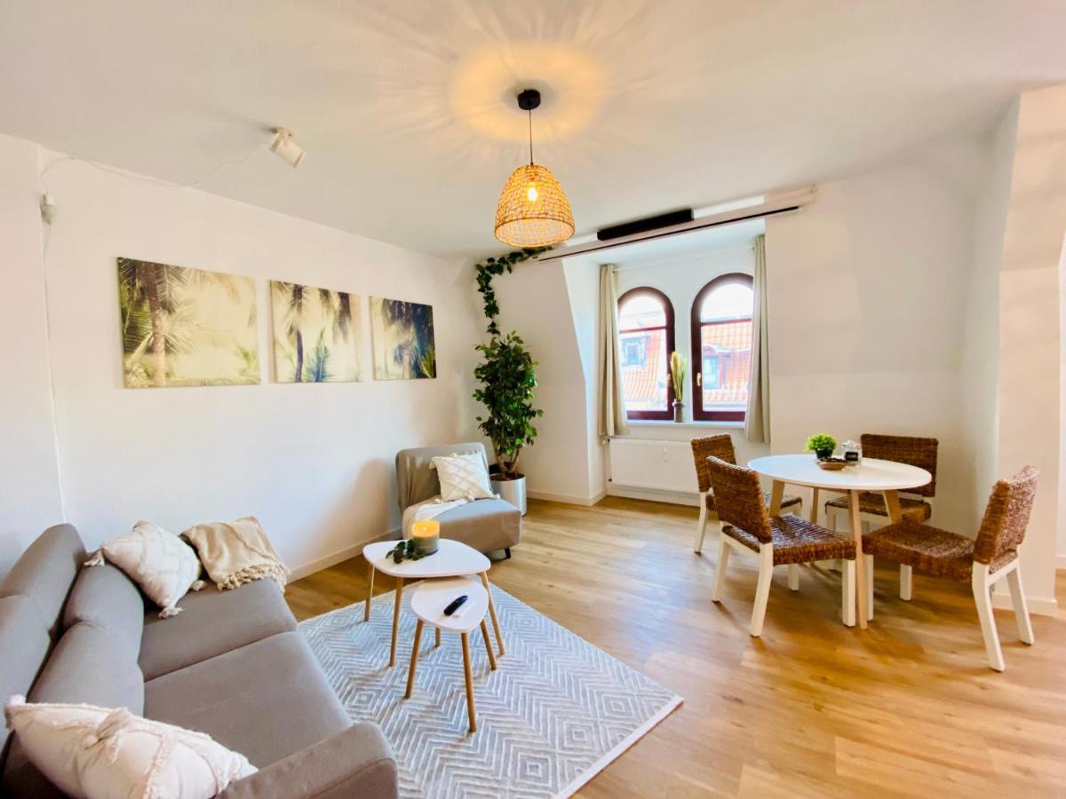 Home Cinema - Balcony - Wi-Fi & Streams Magdeburg Eksteriør bilde